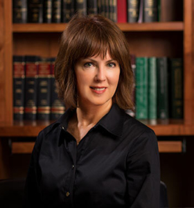 Leslie Fields, Attorney in Daphne, AL